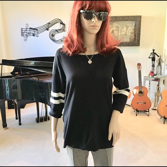 Black & White Striped 3/4 Sleeve Crewneck Sweater - Picture 1 of 6